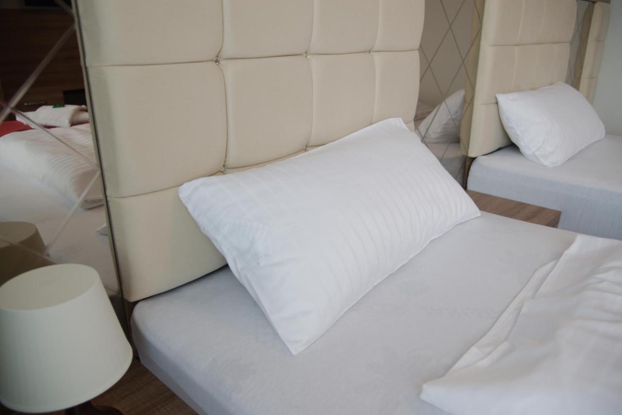 Hotel Hausen Obertshausen Frankfurt エクステリア 写真