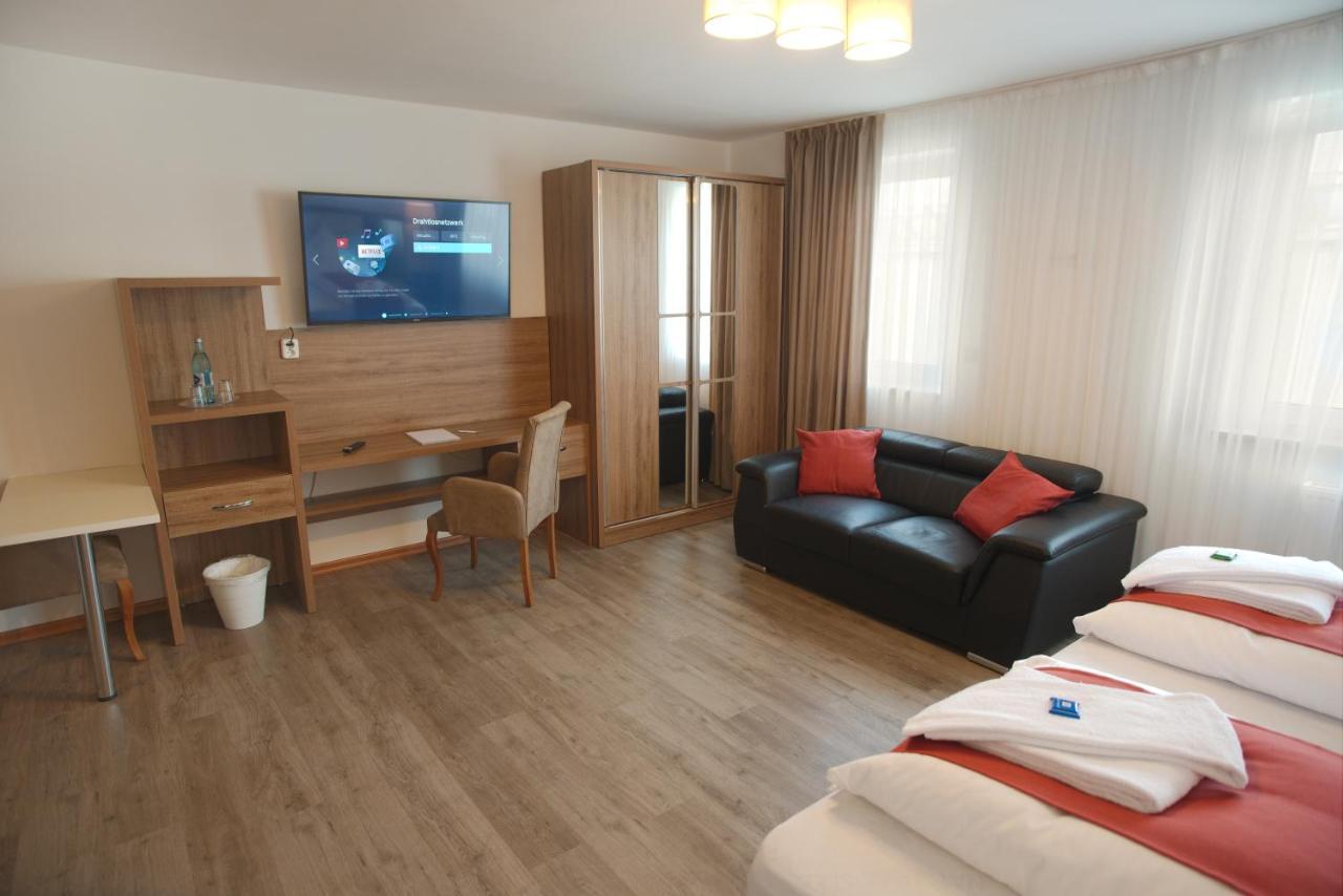 Hotel Hausen Obertshausen Frankfurt エクステリア 写真