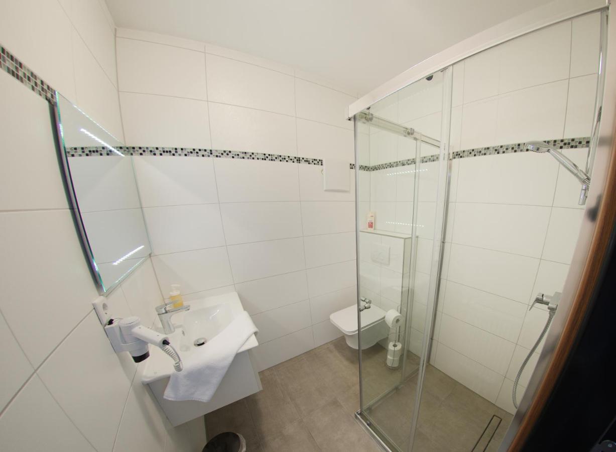Hotel Hausen Obertshausen Frankfurt エクステリア 写真