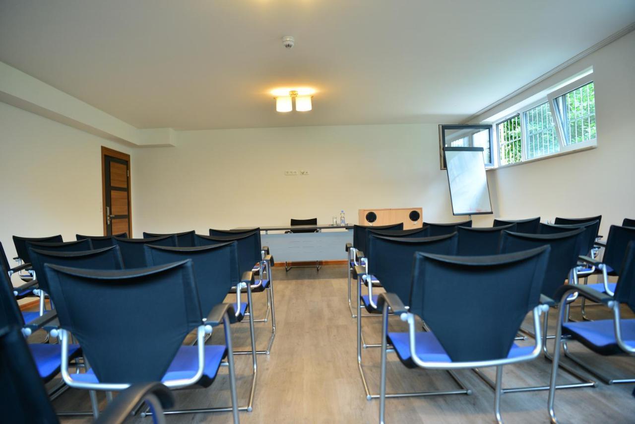 Hotel Hausen Obertshausen Frankfurt エクステリア 写真